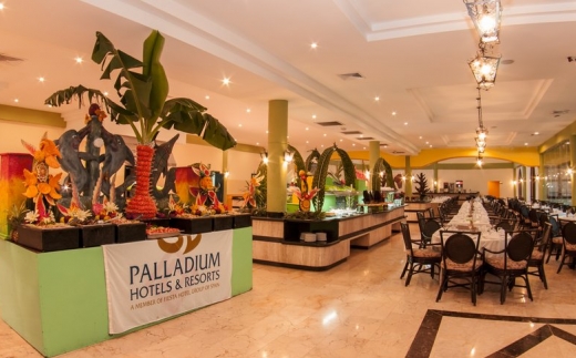Grand Palladium Palace Resort & Spa