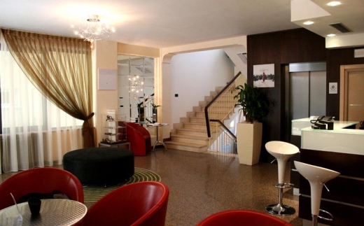 Residence & Suites
