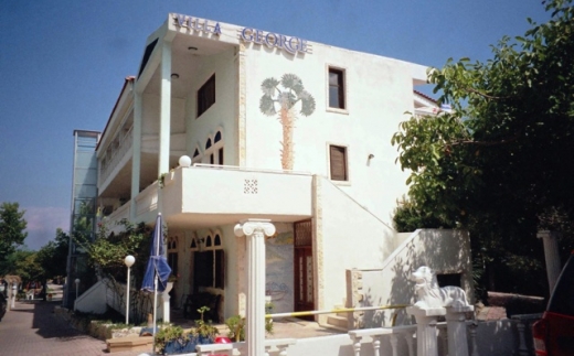 Villa George Hotel Apartments
