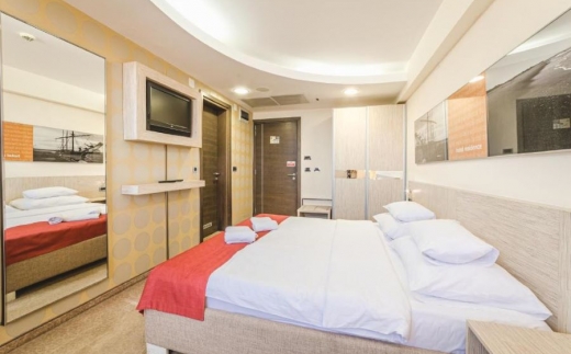 Hec Residence