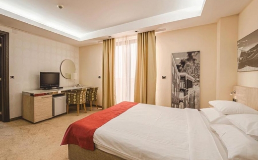 Hec Residence
