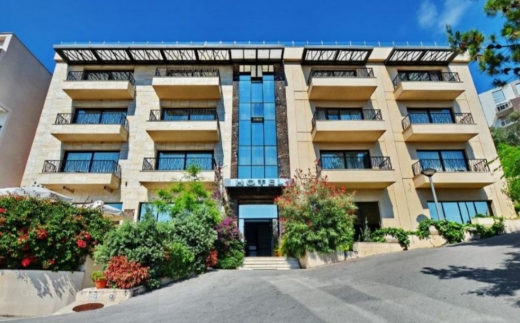 Hec Residence
