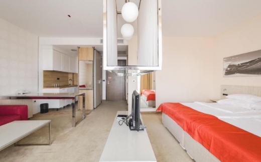 Hec Residence