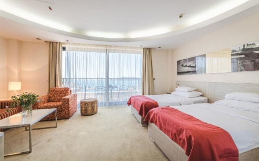 Hec Residence