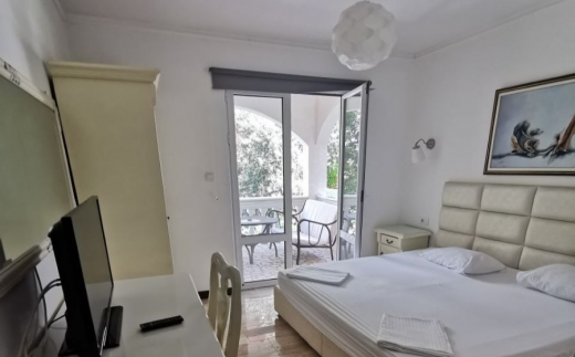Apartments 110 (Ex. Guest House Adrovic)