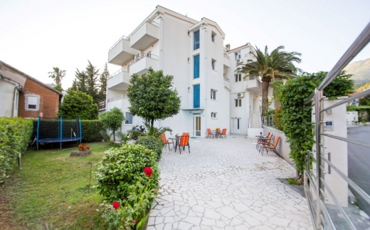 Apartments Lazovic