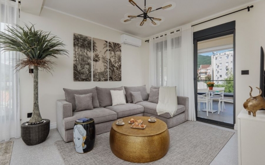 Dimitris Residence