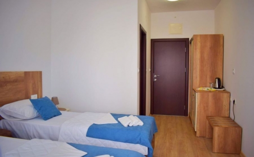 Apart-Hotel Maini