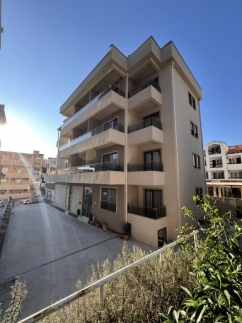 Apart-Hotel Maini
