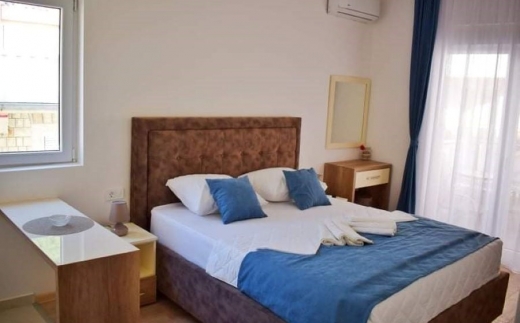 Apart-Hotel Maini
