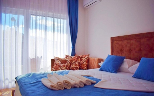 Apart-Hotel Maini