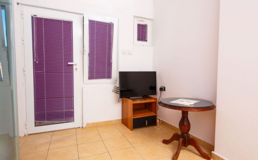 Guest House Violet Economy