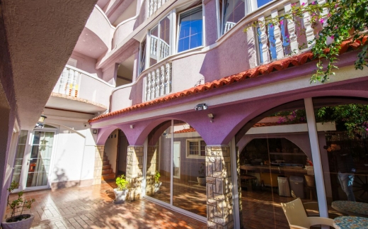Guest House Violet Economy