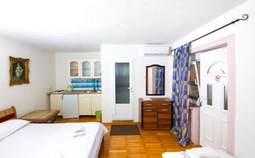Guest House Violet Economy