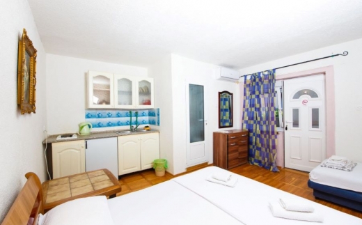 Guest House Violet Economy