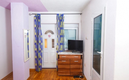 Guest House Violet Economy
