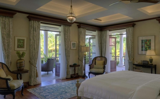 La Cigale Estate