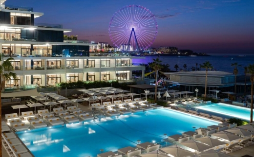 Five Luxe