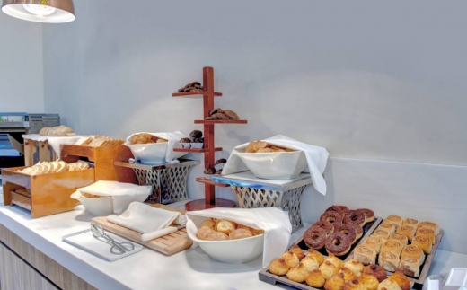 Royal Regency Suites Dubai Marina