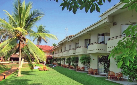 Hibiscus Beach Hotel & Villas