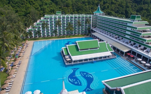 Le Meridien Phuket Beach Resort