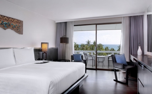 Le Meridien Phuket Beach Resort