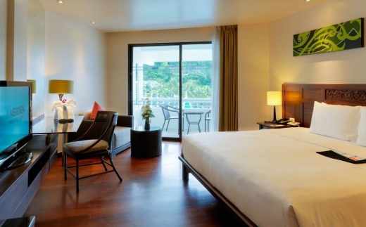 Le Meridien Phuket Beach Resort