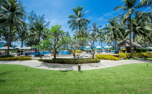 Katathani Phuket Beach Resort