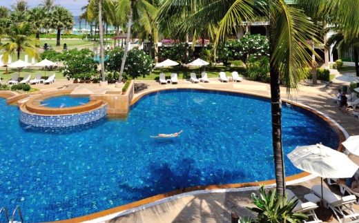 Katathani Phuket Beach Resort