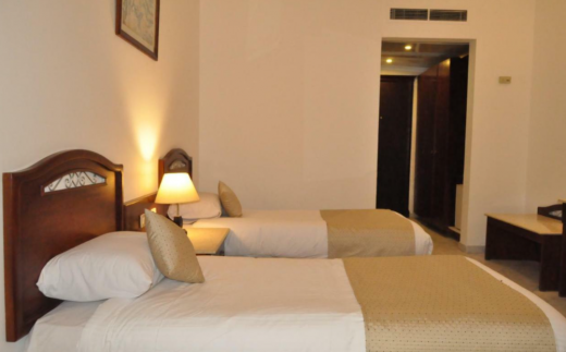 Dexon Roma Hotel (Ex.Roma Host Way)