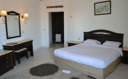 Dexon Roma Hotel (Ex.Roma Host Way)