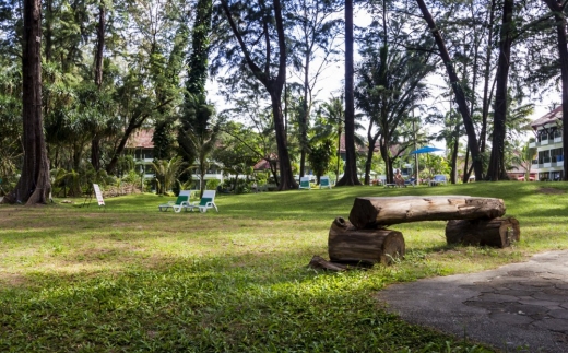 Amora Beach Resort Phuket