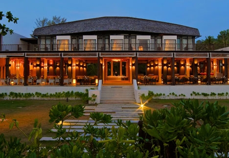 Twin Lotus Resort & Spa