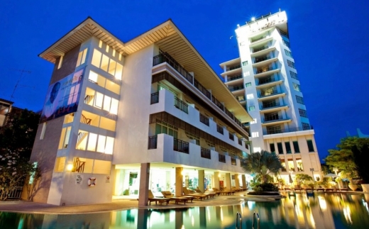 D-Beach Pattaya Discovery Beach Hotel