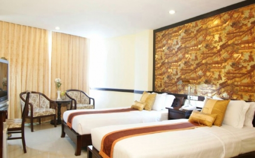 Jomtien Holiday Hotel