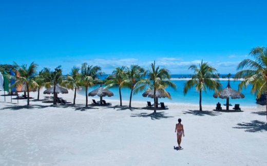 Bluewater Maribago Bech Resort