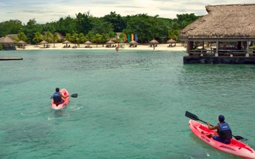 Bluewater Maribago Bech Resort