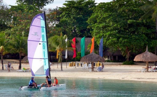 Bluewater Maribago Bech Resort
