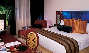 Tamani Marina Hotel Apart