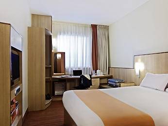 Ibis Al Barsha