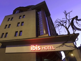 Ibis Heroes Square