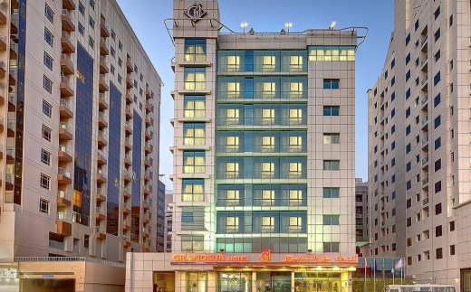 Grandeur Hotel