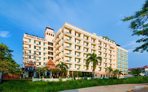 Aiyara Palace Hotel