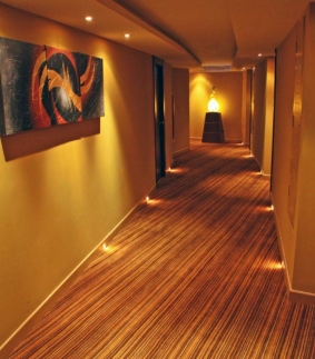 Nova Gold Hotel