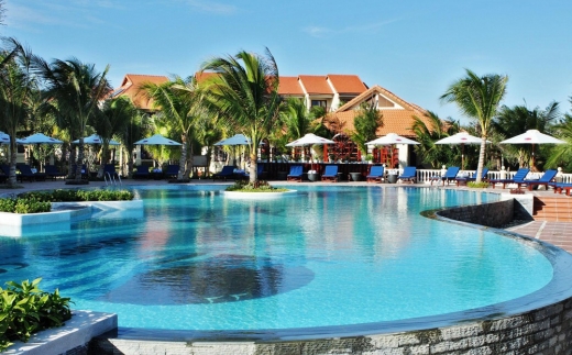 Golden Coast Resort & Spa