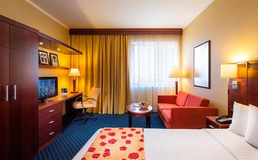 Courtyard By Marriott Prague City