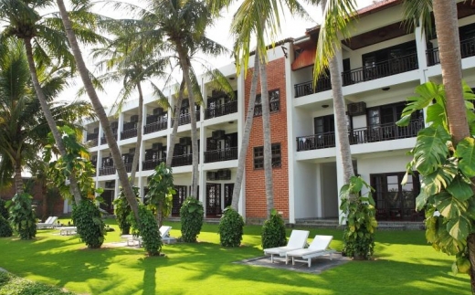 River Beach Hoian