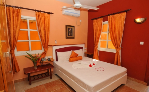 Au Fond De Mer View Self Catering Apartment