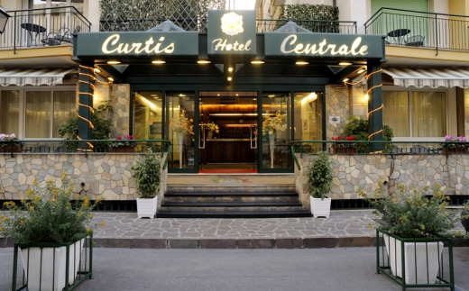 Curtis Centrale