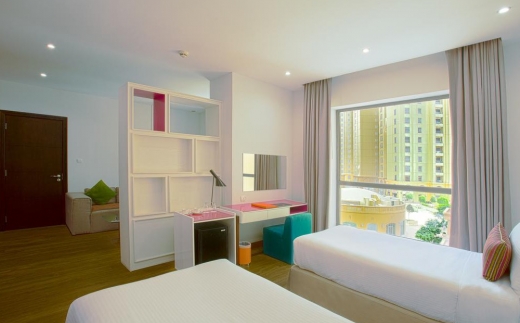 Ramada Hotel & Suites By Wyndham Jbr